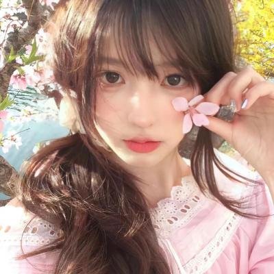 橙色女孩
